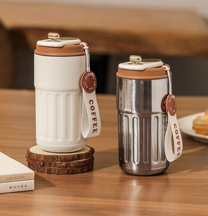 ☕🛒 -50% ! 🌡️Tasse à Café avec Affichage LED de Température – Isolation Thermique, Étanche & Portable.