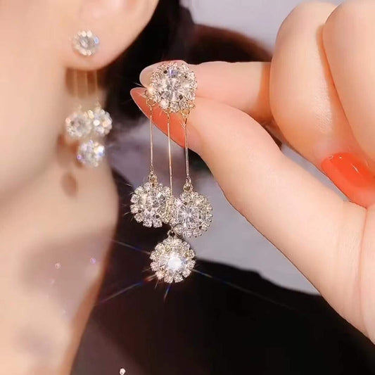 💐50% DE RÉDUCTION ! Boucles d’Oreilles Pétales Rondes – Doré ou Argenté, à Vous de Choisir 💛🤍【Offre Limitée】