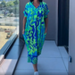 💐50% DE RÉDUCTION ! Robe Élégante Col V – Tissu Respirant, Tendance Décontractée ☕🕊️【Offre Flash】