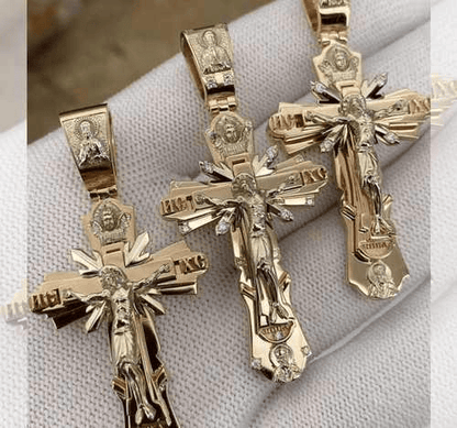 ✝️Pendentif Saint Jésus Béni - Design Élégant en Acier Inoxydable, Symbole de Foi et de Protection, Idéal pour Cadeau📿✨